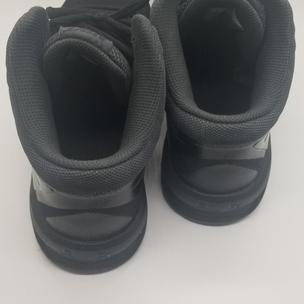 Nike Air Visi Pro VI Nubuck Men's Basketball shoes, Black/Anthracite, Size 8.0. - Picture 6 of 8